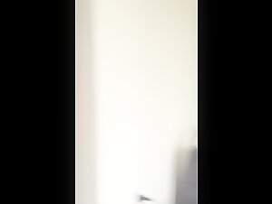 ApexMuscle aka MaddoxRyker mirror posing