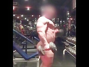 🔥After gym he cums to himself💦 beefymuscle.com