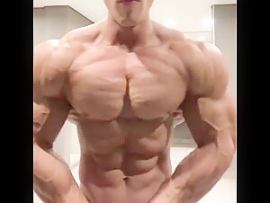 Hot Mirror Muscle Flexing