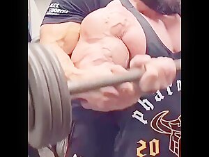 Insane Bicep Pump