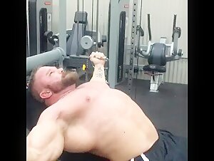 🔥Hot pec workout!💘 beefymuscle.com