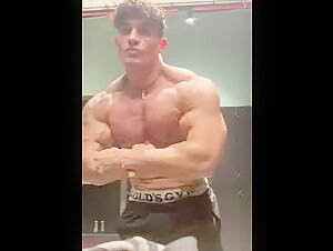 Hunks bodybuilder
