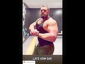Bodybuilder Flexing - Carson