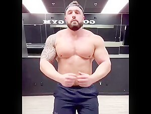 Muscle Flexing - Carson